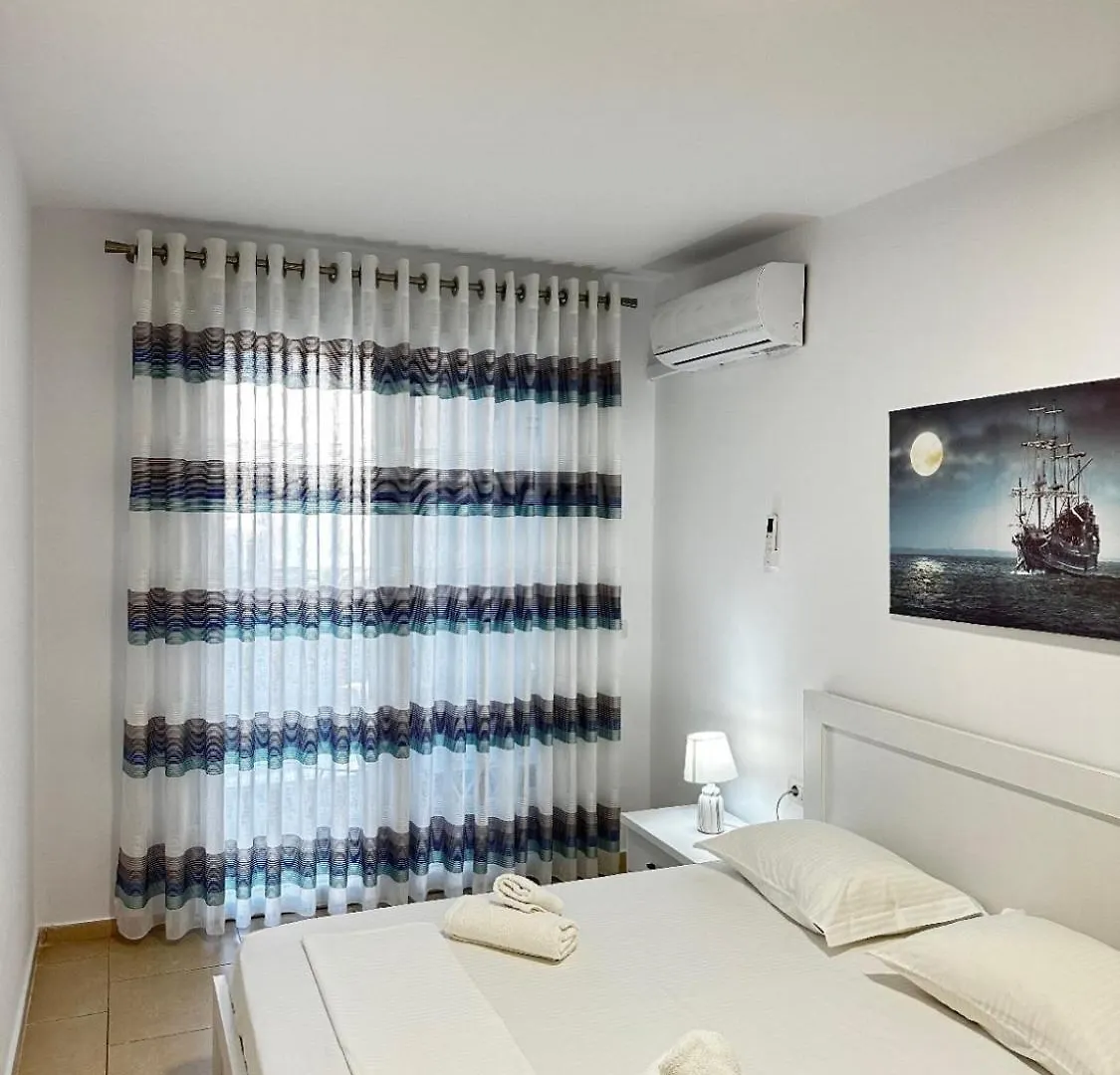 Two Room Beach Durrës 0*,